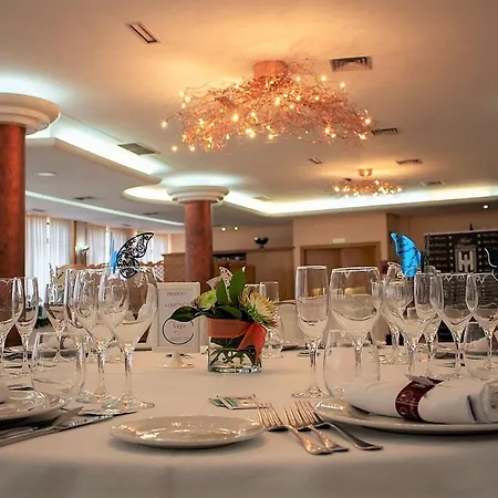 Helmantico Hotell Villares de la Reina