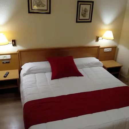 Helmántico 3* Villares de la Reina