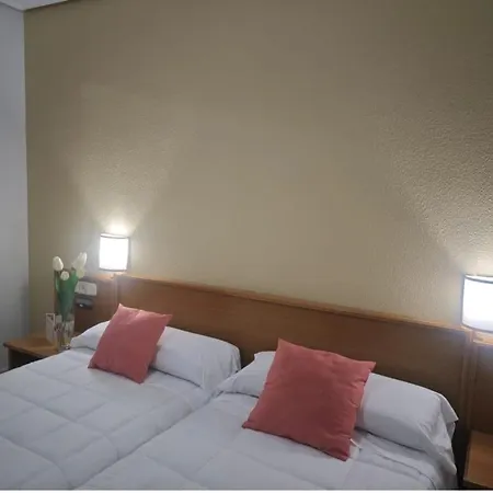 Helmantico Villares de la Reina