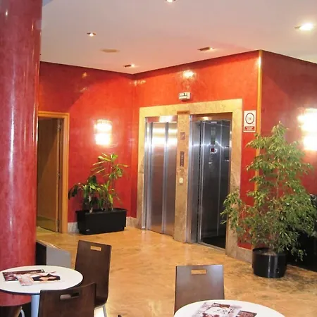 Helmántico Hotel Villares de la Reina