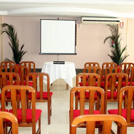 Hotell Helmantico Villares de la Reina