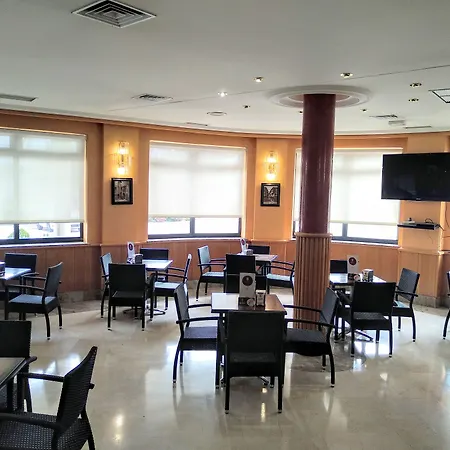 Hotell Helmantico 3*