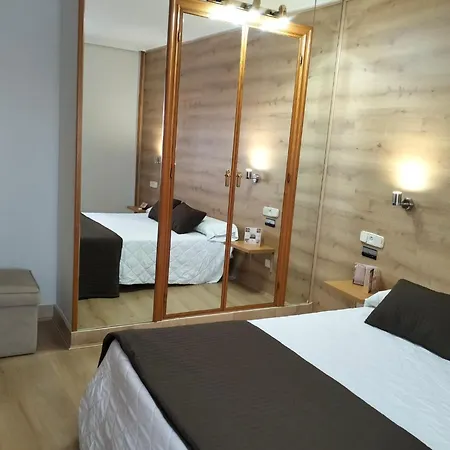 Hotel Helmantico Villares de la Reina