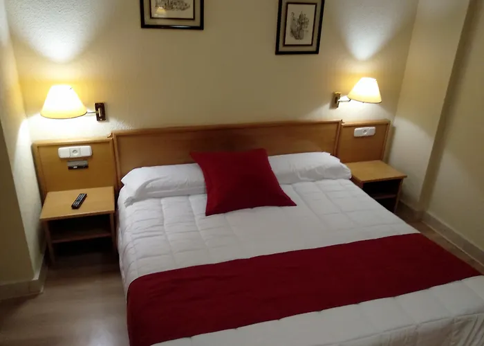 헬만티코 3* Villares de la Reina