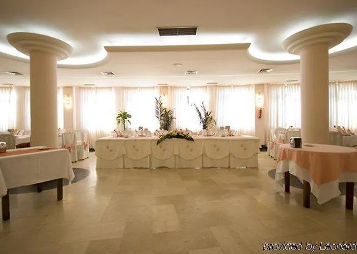 Hotel Helmantico Villares de la Reina