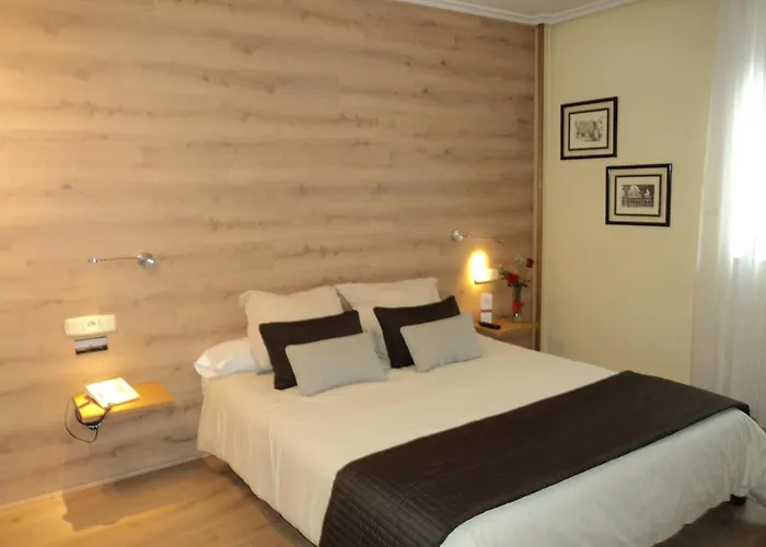 헬만티코 3* Villares de la Reina