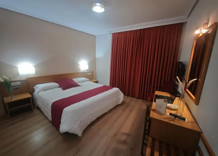 Hotel Helmantico Villares de la Reina