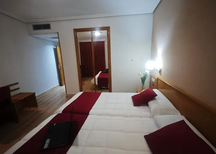 Helmantico 3* Villares de la Reina