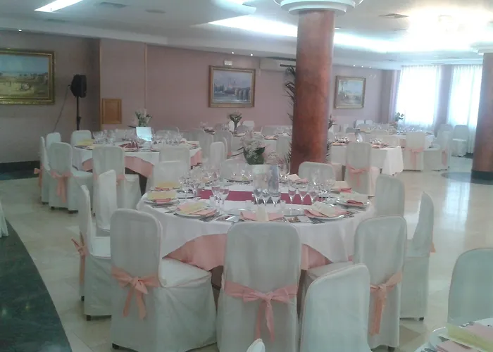 헬만티코 3* Villares de la Reina