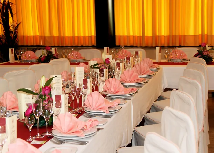 호텔 헬만티코 Villares de la Reina